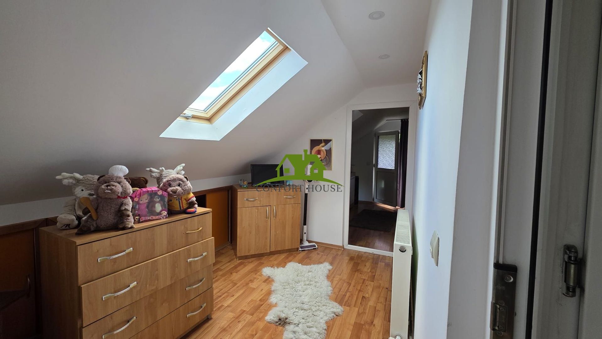 Casa P+M cu 4 camere  si 485 mp teren pe Dealul Malului, Rm Valcea - Poză 17
