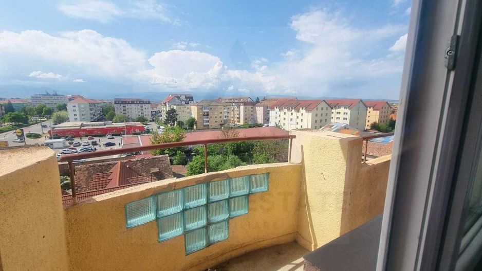 Apartament 3 camere 73 mp utili cu balcon si boxa zona Terezian - Poză 7