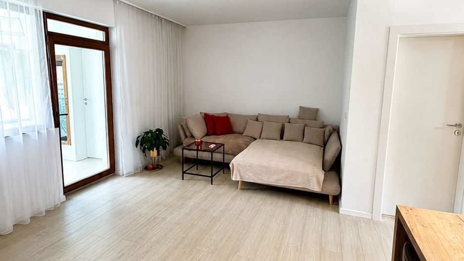 Chișoda | Piscină proprie | Panouri | Mobilată complet - Poză 7