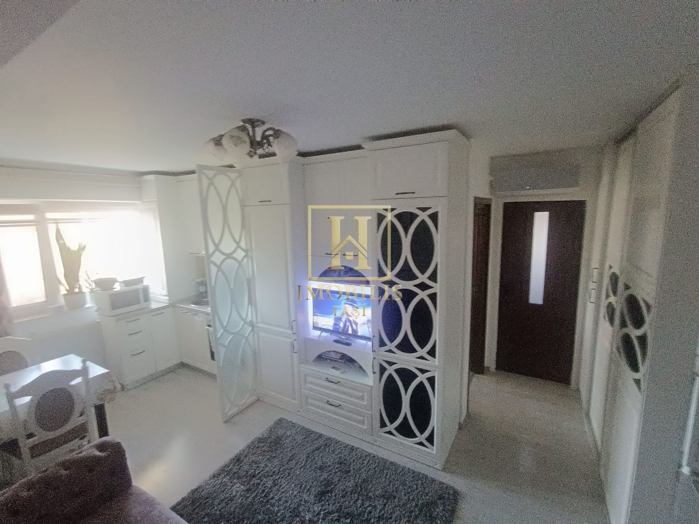 Apartament 2 camere cochet SD 41 mp. Pacurari 95000 euro - Poză 2