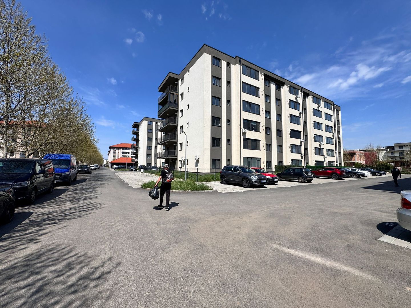 AP. 2 CAMERE PLATANI, TERASA 20 MP, MOBILAT, PARCARE INCLUSA, COMIS 0% - Poză 8