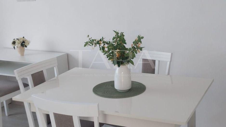 Apartament cu 3 camere în Florești, zona Peny . - Poză 3