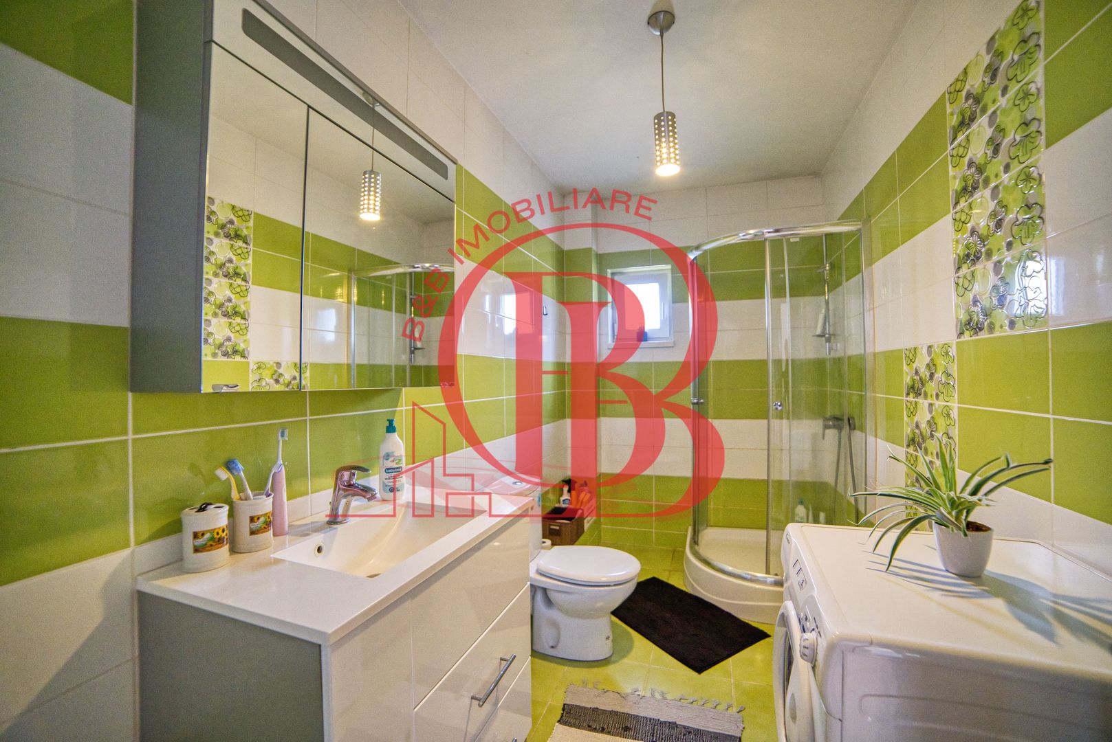 Casa complet mobilata 5 camere 3 bai curte generoasa - Poză 28