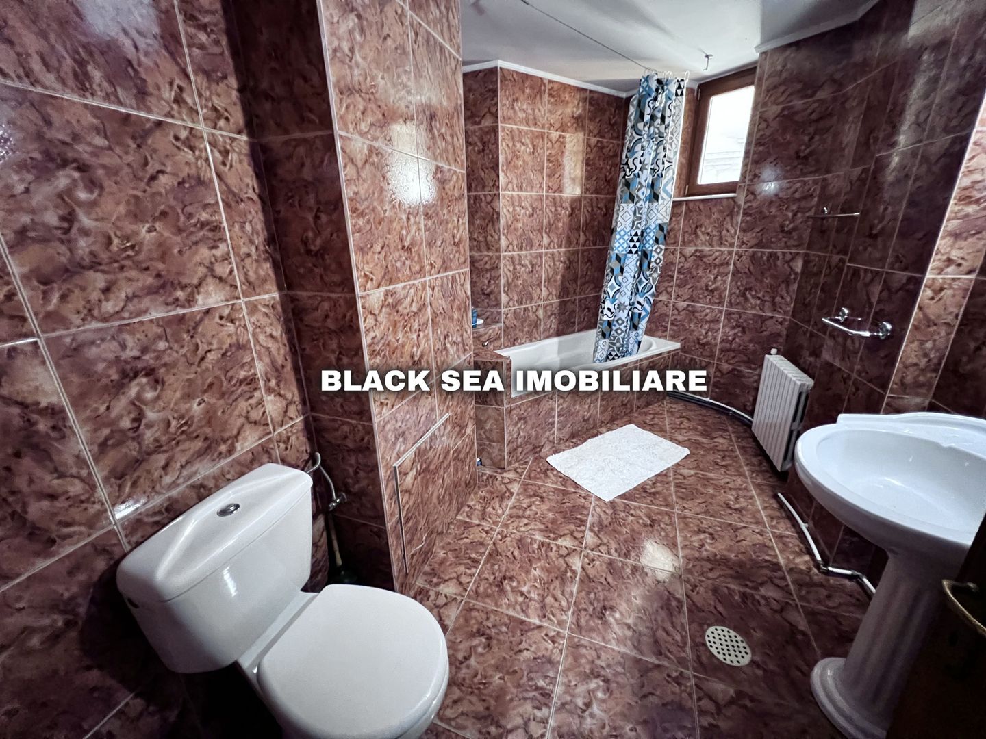 Vila 7 camere D+P+1+M - Gaze - 2 Garaje - 50m de plaja - Ocazie Unică - Poză 14