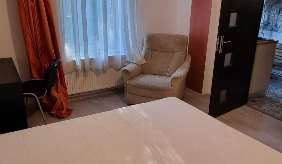 Piata Unirii metrou  3 Camere A40 - Poză 2