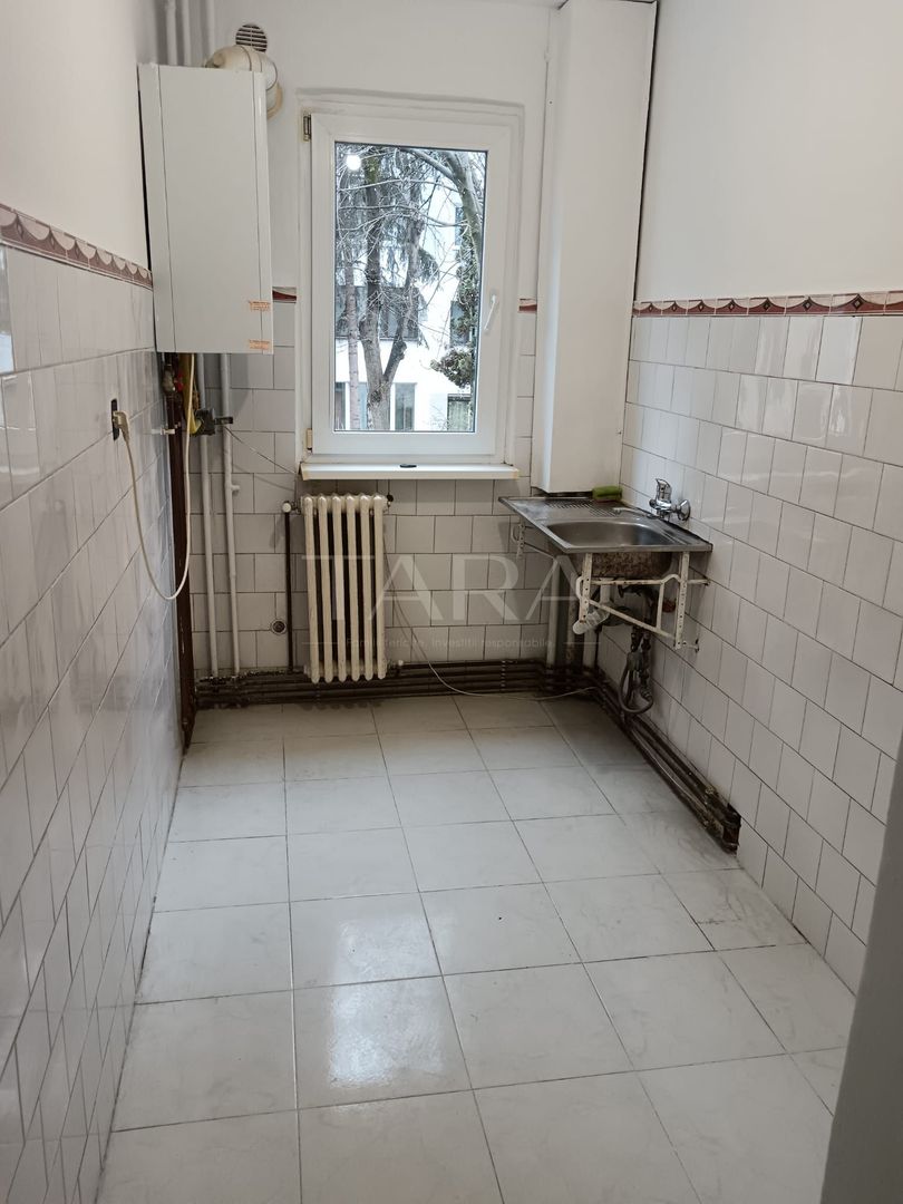 Apartament 2 camere Mănăștur, etaj 1, renovare începută, ideal investi - Poză 3