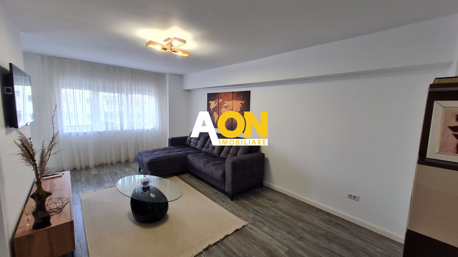 Apartament 2 Camere, Ultracentral, 54 mp, Decomandat, Zona Cetate - Poză 2