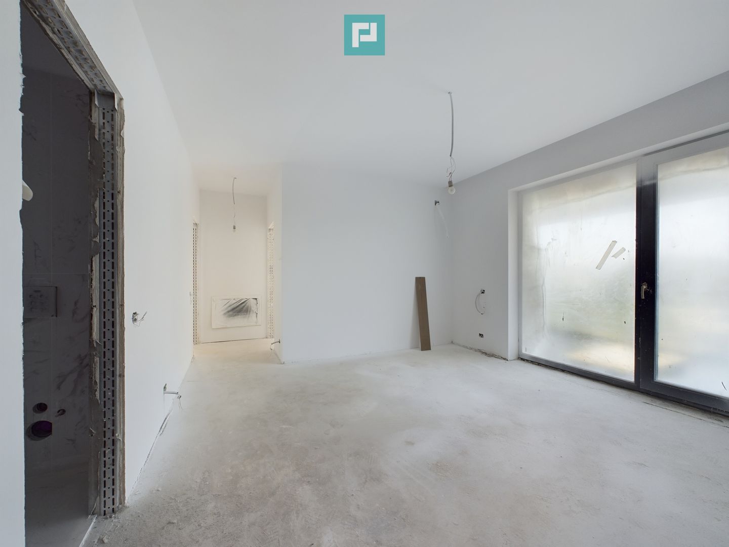 Apartament modern cu 4 camere, curte și terasă – liniște și confort ap - Poză 7