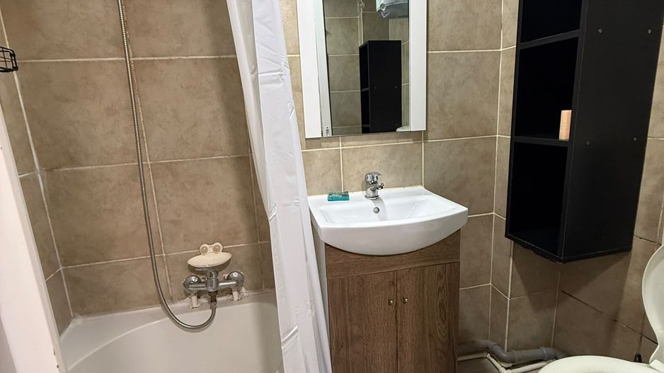 De vanzare garsoniera micro 40, et. 3/3, 27.000 euro - Poză 3