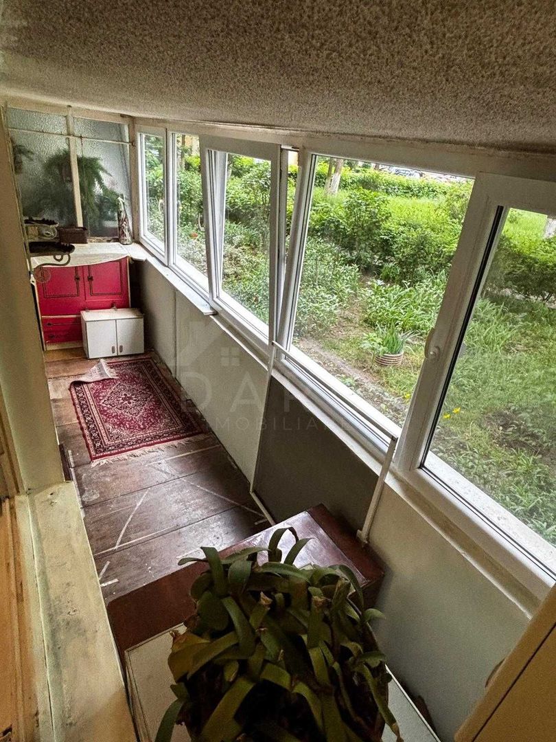 Vând apartament 2 camere - Poză 6