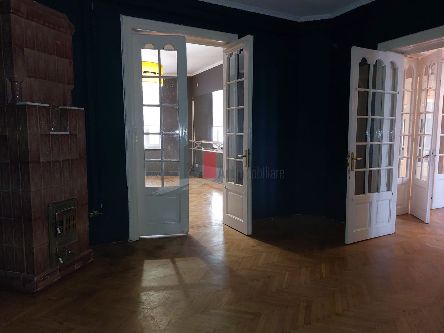 Spatiul "NESTALAN", et. 1 in vila, INTRARE SEPARATA, SINGUR PE NIVEL - Poză 9