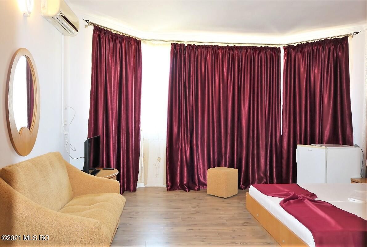 Mamaia Nord - Langa Mare, pensiune la cheie, 11 camere, 9 bai! - Poză 66