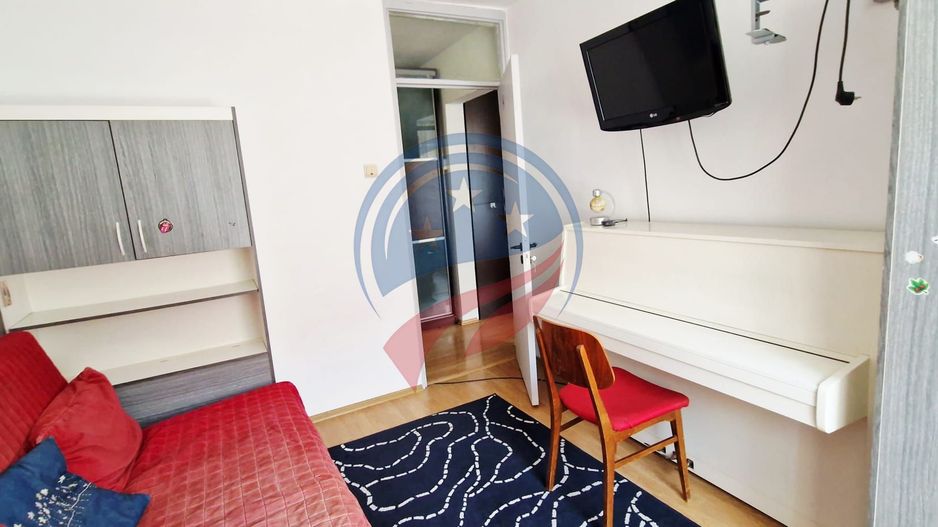 Apartament 3 camere decomandat, Et. 2/4, Lăpuș–Argeș, mobilat, centrală nouă, AC - Poză 3