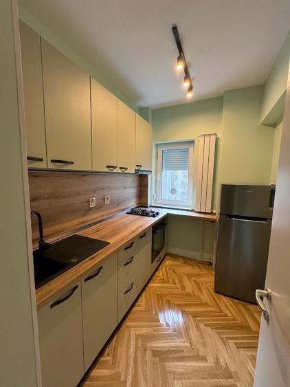 Apartament 2 camere decomandat, renovat complet, parcare, fără risc seismic - Poză 6
