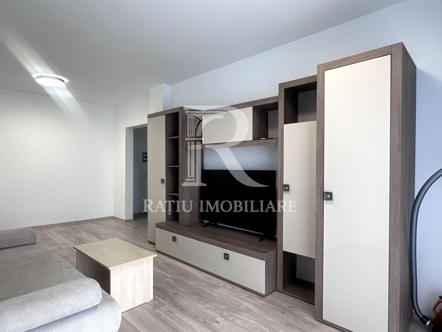 Apartament cu 2 camere | Prima Onestilor | Parcare inclusă | Oradea - Poză 3