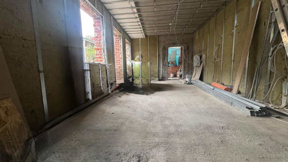 Vila solidă cu potential mutiplu 5 camere + teren || Piața Romană–Polonă - Poză 2