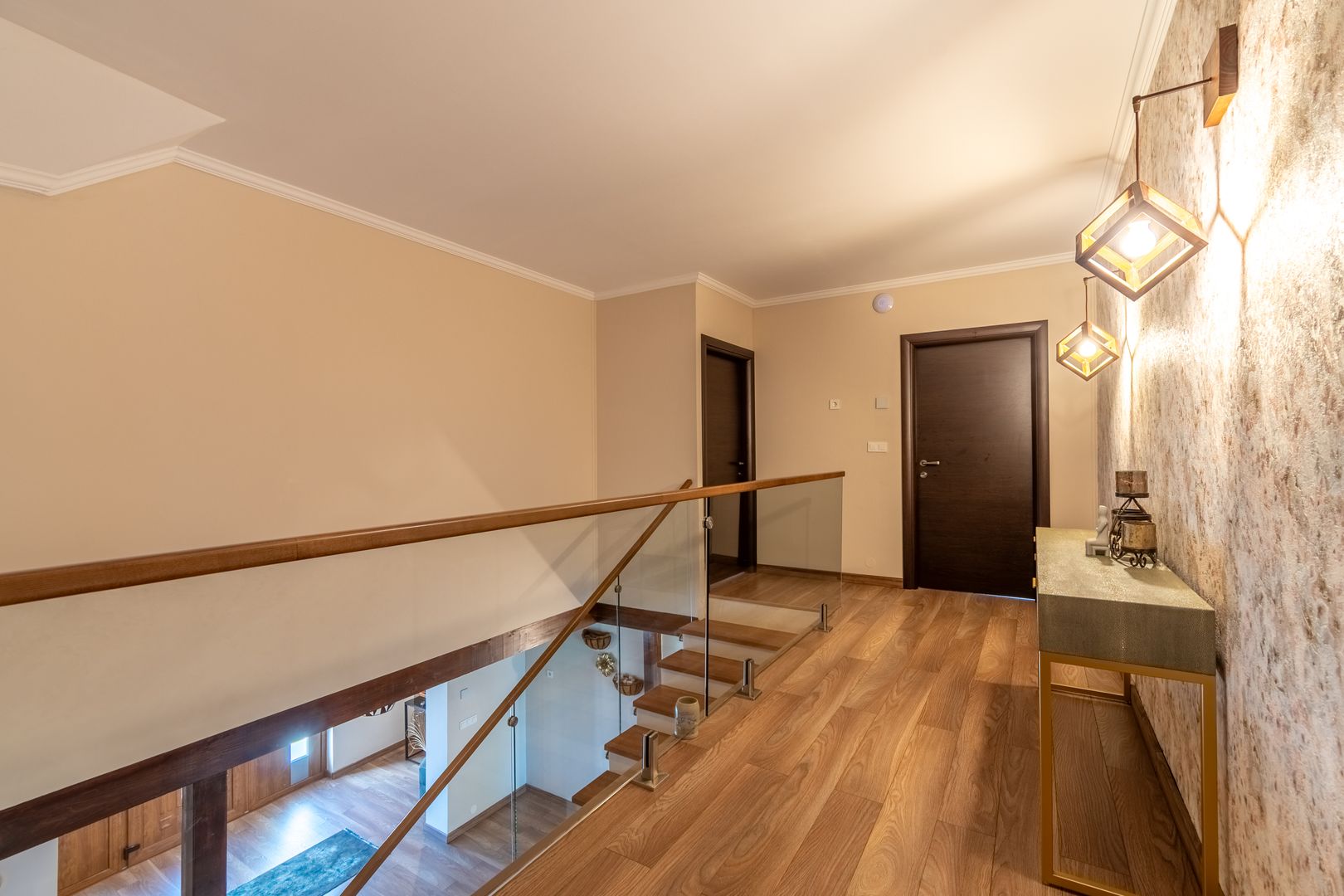 Proprietate exclusivista de vanzare: 2 case | 9 camere | 2000 mp teren - Poză 55