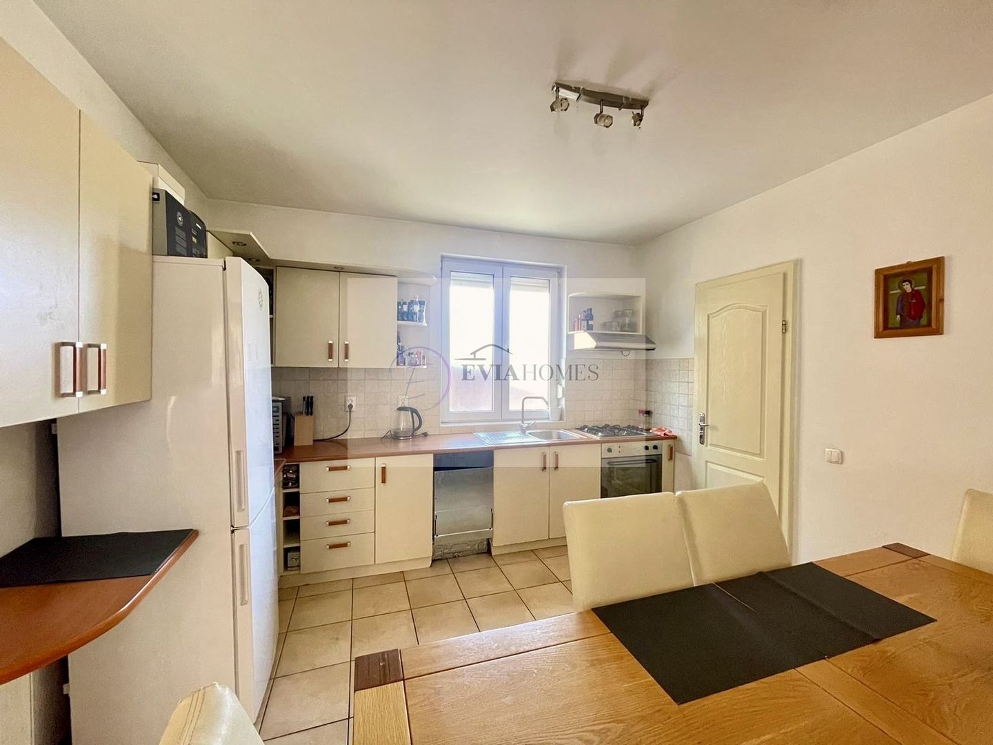 102 mp/ Andrei Mureșanu/ Retras de la strada - Poză 4