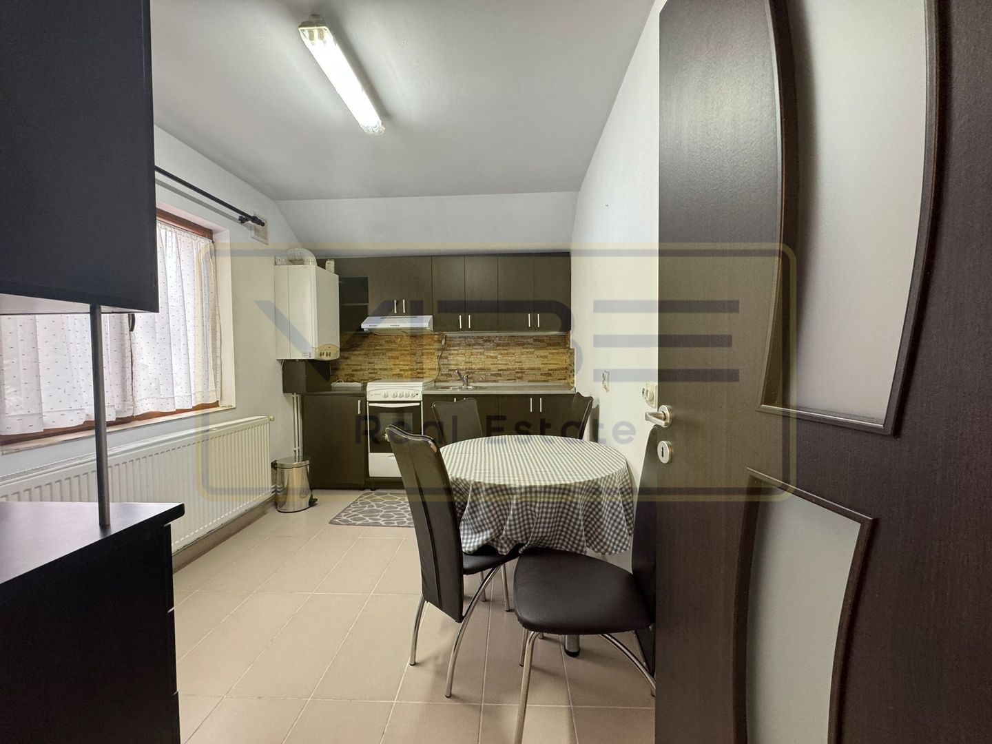 Apartament 4 camere ( etajul 1 vila) Galata- Belvedere - Poză 6