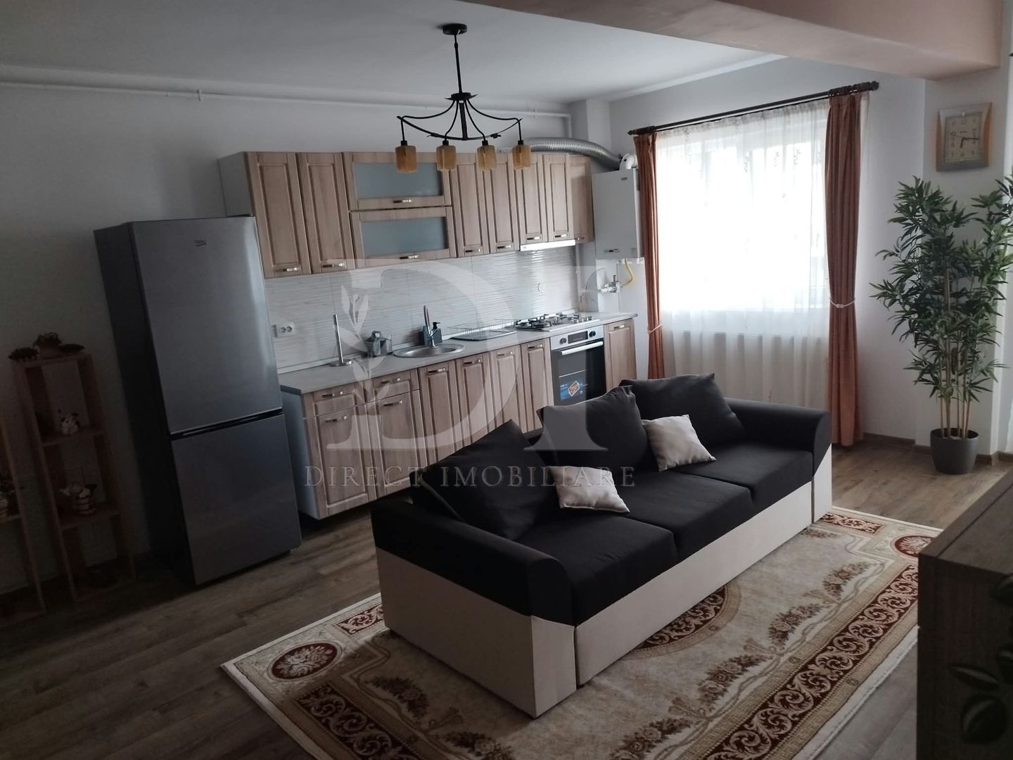 APARTAMENT 2 CAMERE DE ÎNCHIRIAT - Poză 2