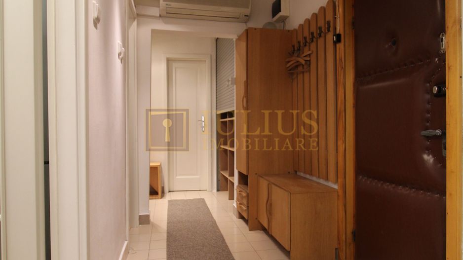 Decomandat, centrala pproprie, ideal pentru cei ce lucreaza de acasa. - Poză 19