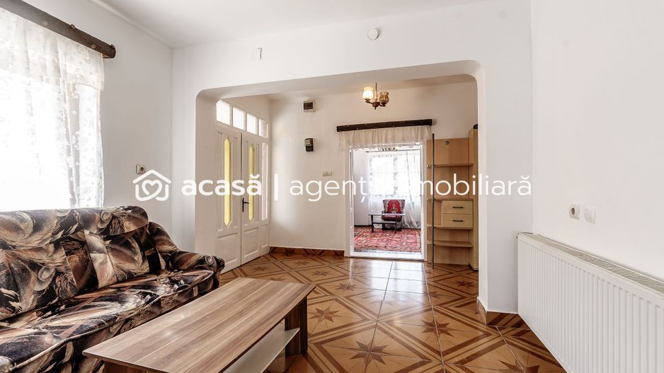 Casă cu 2 corpuri de clădire în Pecica, Arad. - Poză 9