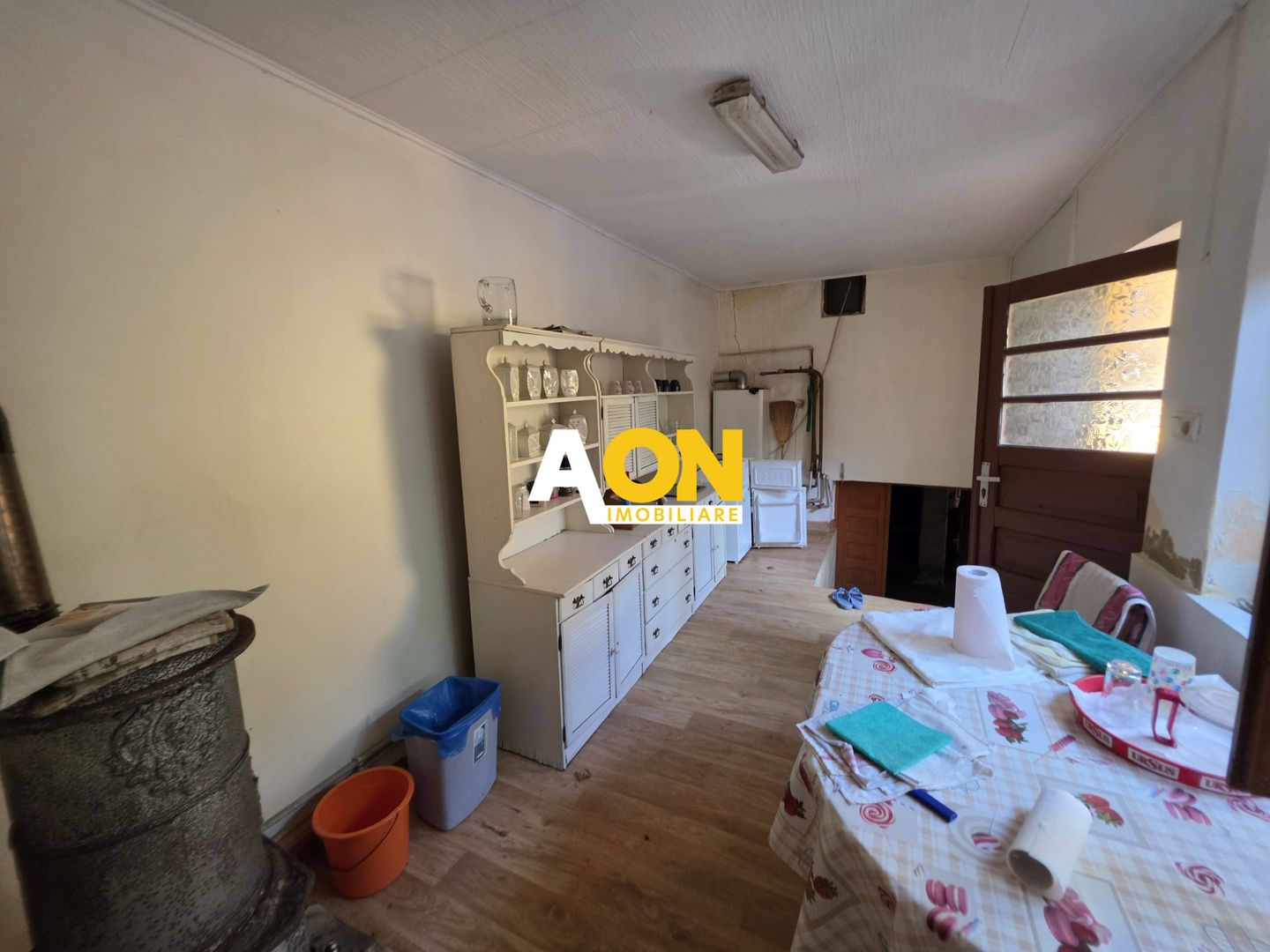 Casa cu 4 camere, 2024 mp teren, la asfalt, cu utilitati, Vintu de Jos - Poză 21