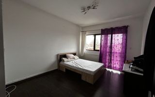 Casă spațioasă P+1+M pe teren de 902 mp – ideală pentru familie - Poză 4