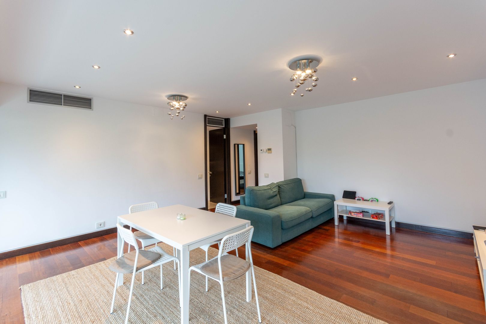 Arcul de Triumf Herastrau,2 camere in Alia Apartments,2 locuri parcare - Poză 2