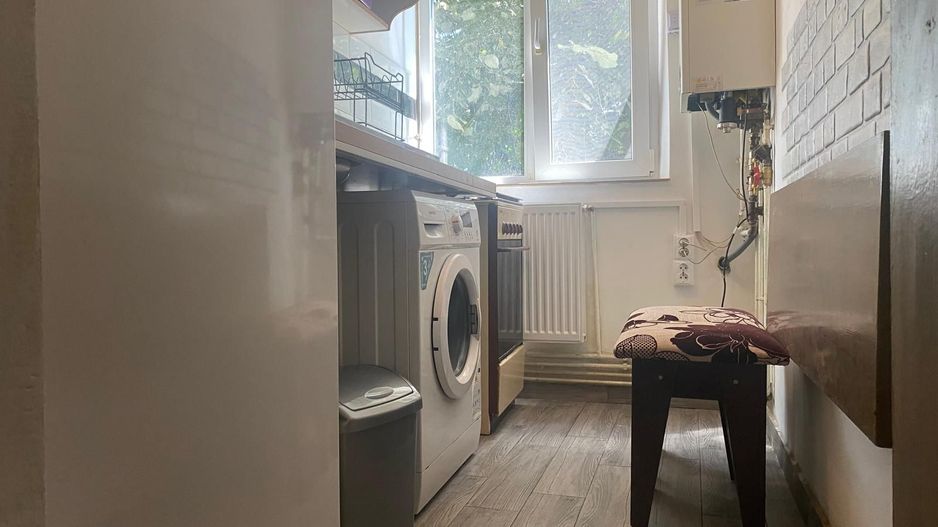 Etajul 3! Inchiriere apartament cu 2 camere in Targoviste - micro 11 - Poză 8