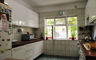 Vânzare Vilă P+1+Pod+Beci – Ideală pentru 2 Familii – Constanța, Km4 - Poză 2