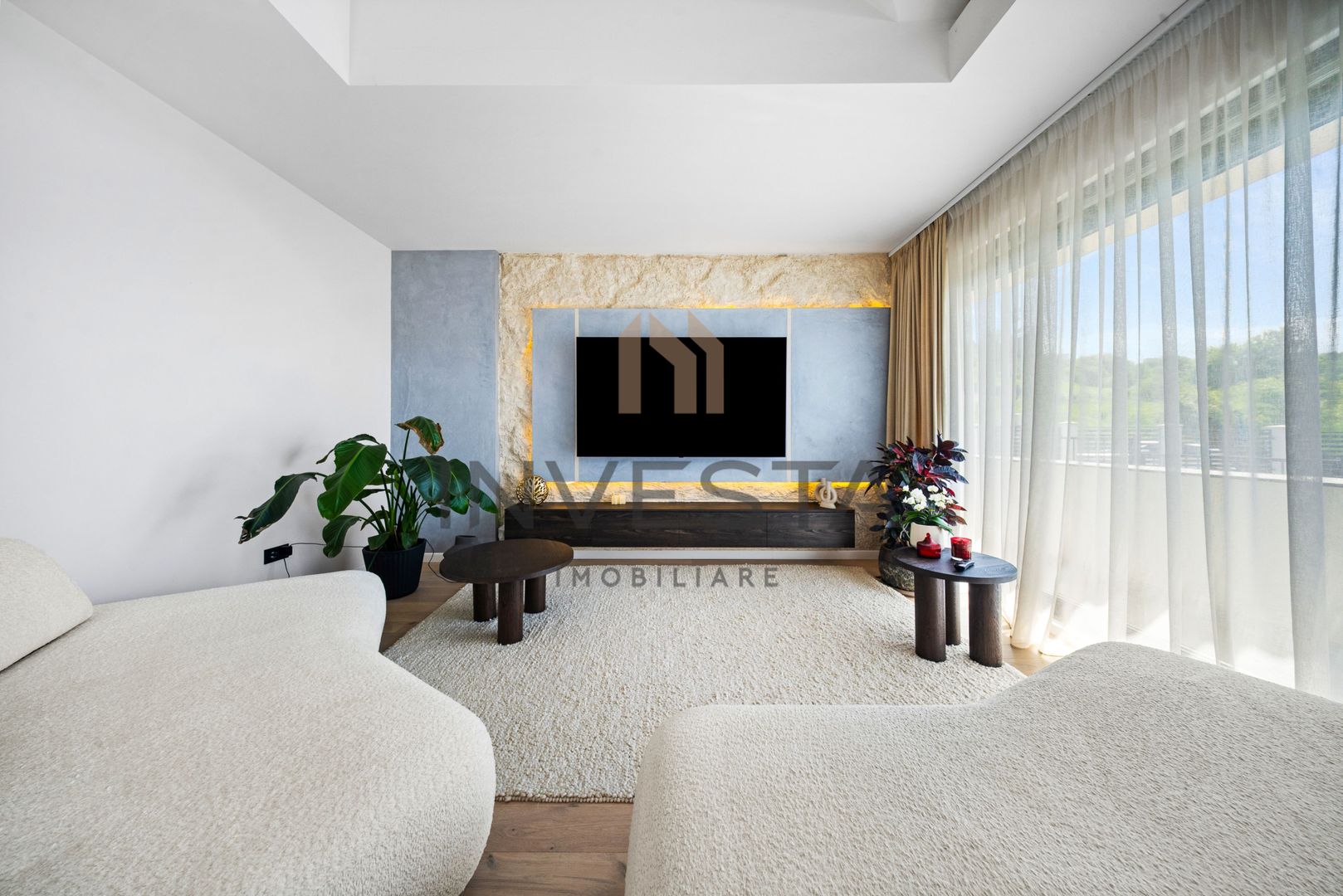 Vila de exceptie in Faget - 440 mp utili, piscina si panorama! - Poză 2
