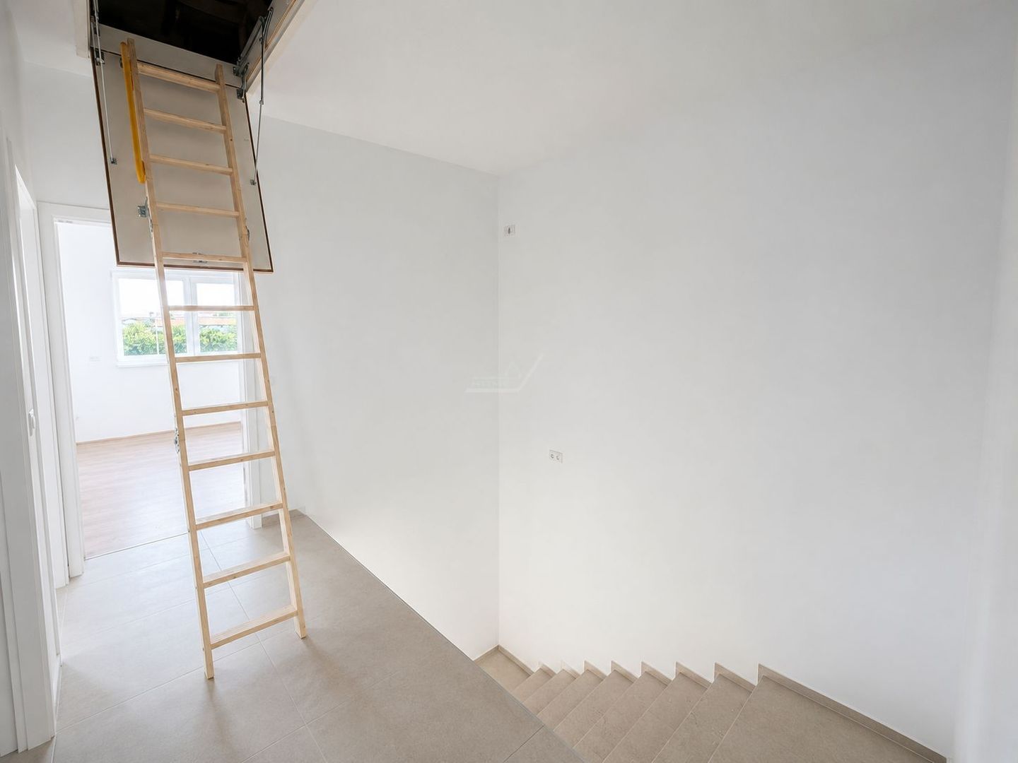 COMISION 0! Duplex cu 5 camere. Garaj. Toate utilitatile. - Poză 16