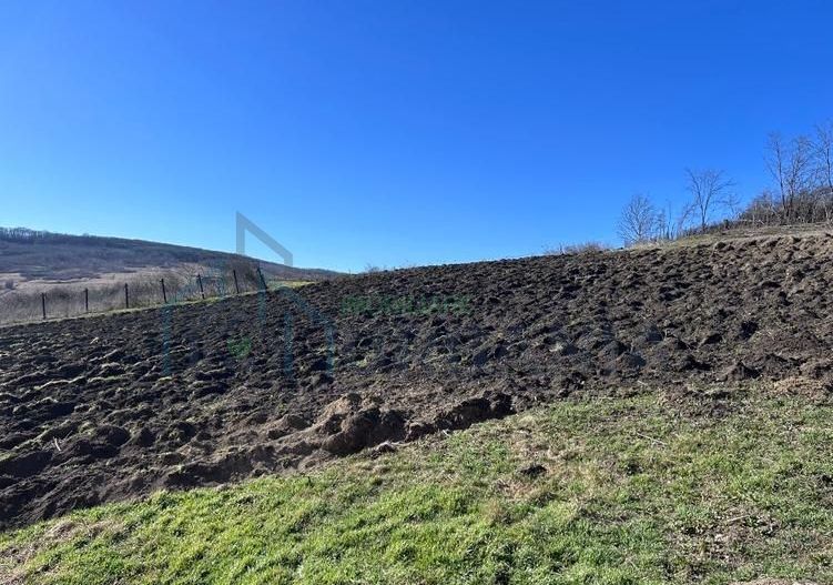 Casă modernă, spațioasă, gata de mutat,6400 mp teren, terase și garaj 399.000 € - Poză 15