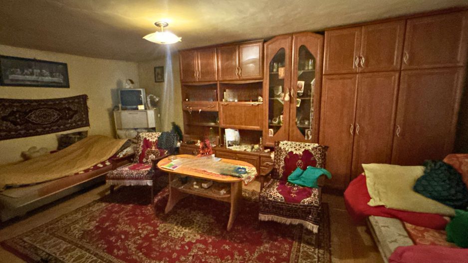 Doua case de vanzare 75 M² + curte 720 M² Piata Kalvin - Poză 12