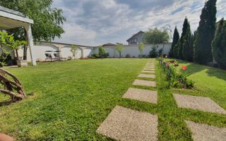 Vila Individuala cu 8 camere si gradina, in Selimbar - Poză 10