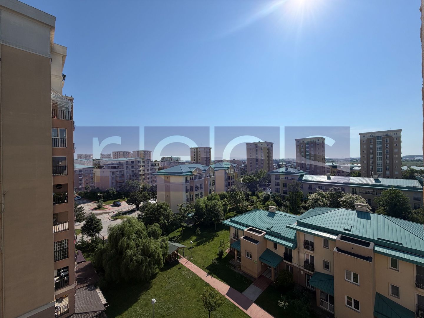 VANZARE 2 CAMERE | COSMOPOLIS | VEDERE PISCINA | PARCARE INCLUSA | - Poză 15
