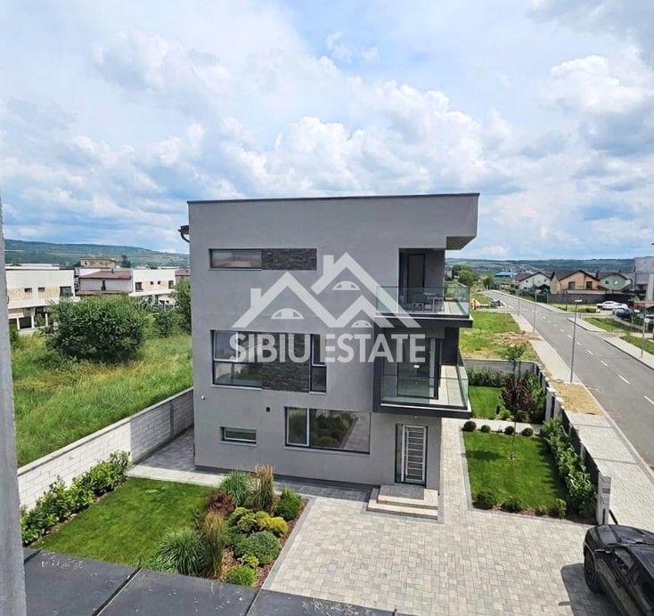 Casa Selimbar, Sibiu 3 dormitoare, 3 bai, terasa - Poză 11