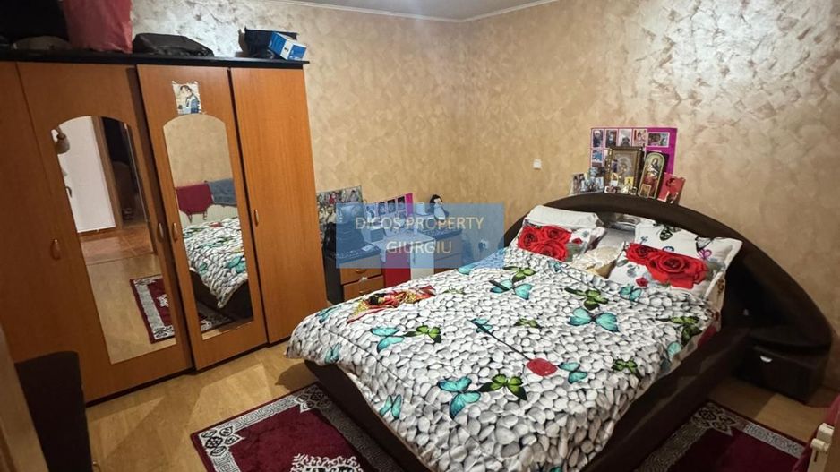 Casă P+M pe strada Tineretului - Poză 6