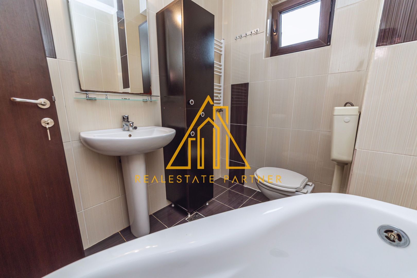 Apartament luminos, completat de spații utile și confortul de care ai nevoie! - Poză 16