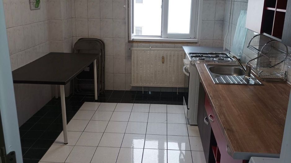AP. 3 CAMERE RAHOVA, BUCATARIE INCHISA, MOBILAT/UTILAT COMPLET, BOILER - Poză 1