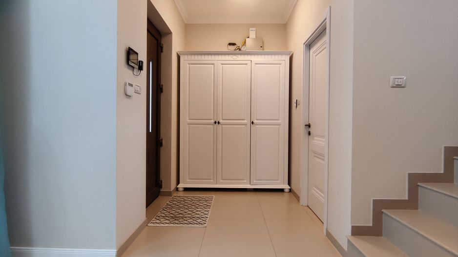 CASA  DEOSEBITA LA  SACALAZ IN SUPRAFATA DE 153 MP - Poză 24