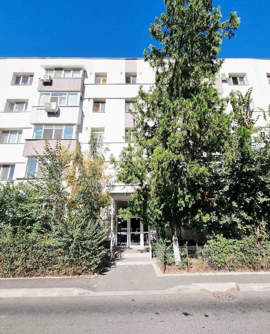 MILITARI LUJERULUI METROU 2 Camere Etaj 2din4 Bloc Reabilitat Termic - Poză 5