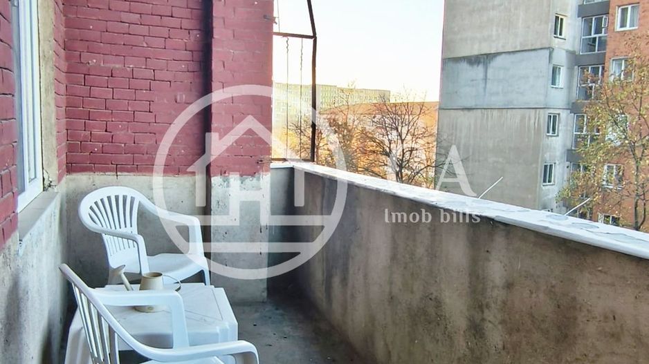 Apartament de vânzare cu 3 camere în zona Rogerius, Oradea - Poză 14