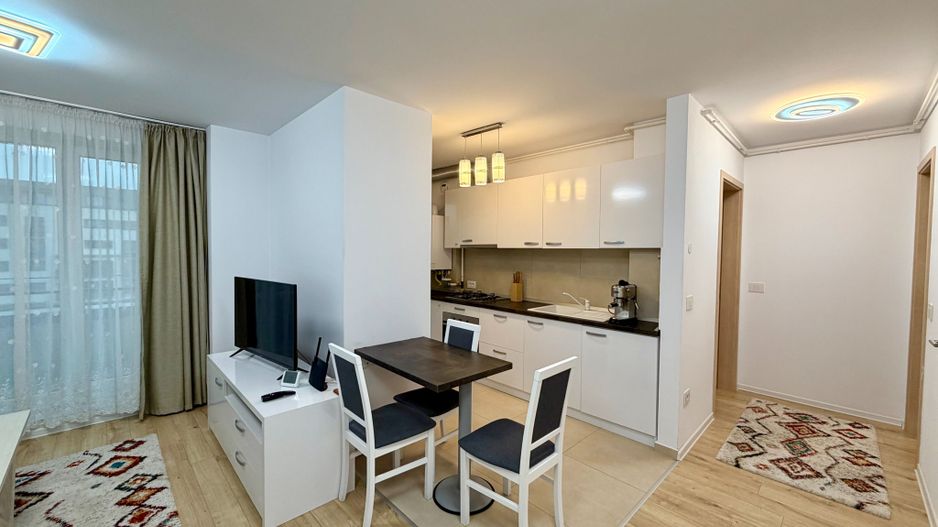 Apartament 2 camere Kasper cu vedere la pietonala - Poză 3