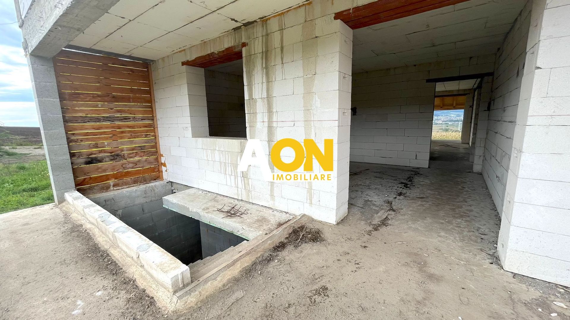 Casa de vanzare, 130 mp utili, 1000mp teren, panorama - Poză 17