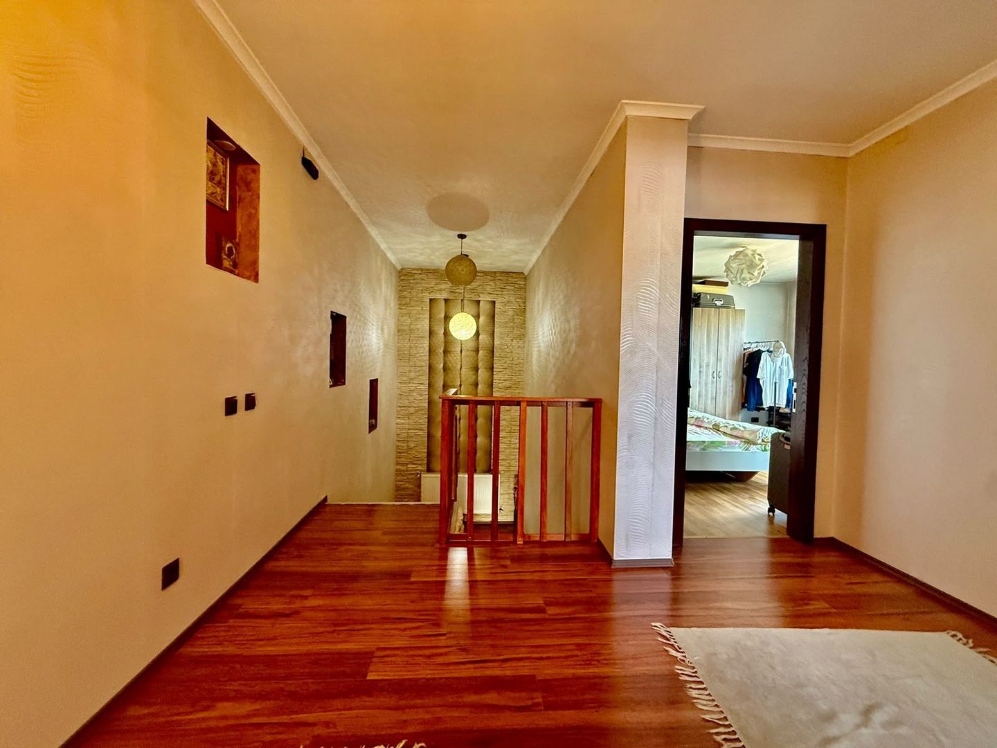 Casă elegantă cu piscină și curte generoasă – Otopeni Ferme - Poză 10