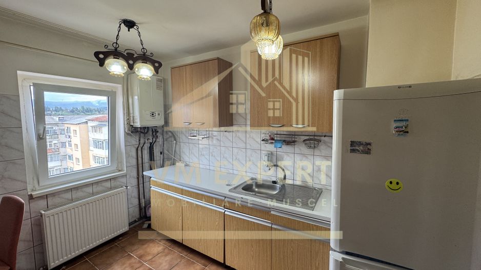 APARTAMENT 2 CAMERE ETAJ 4 VISOI - Poză 3