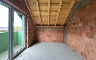 Casă Parter+Etaj– la roșu în interior, la cheie în exterior – Selimbar - Poză 10