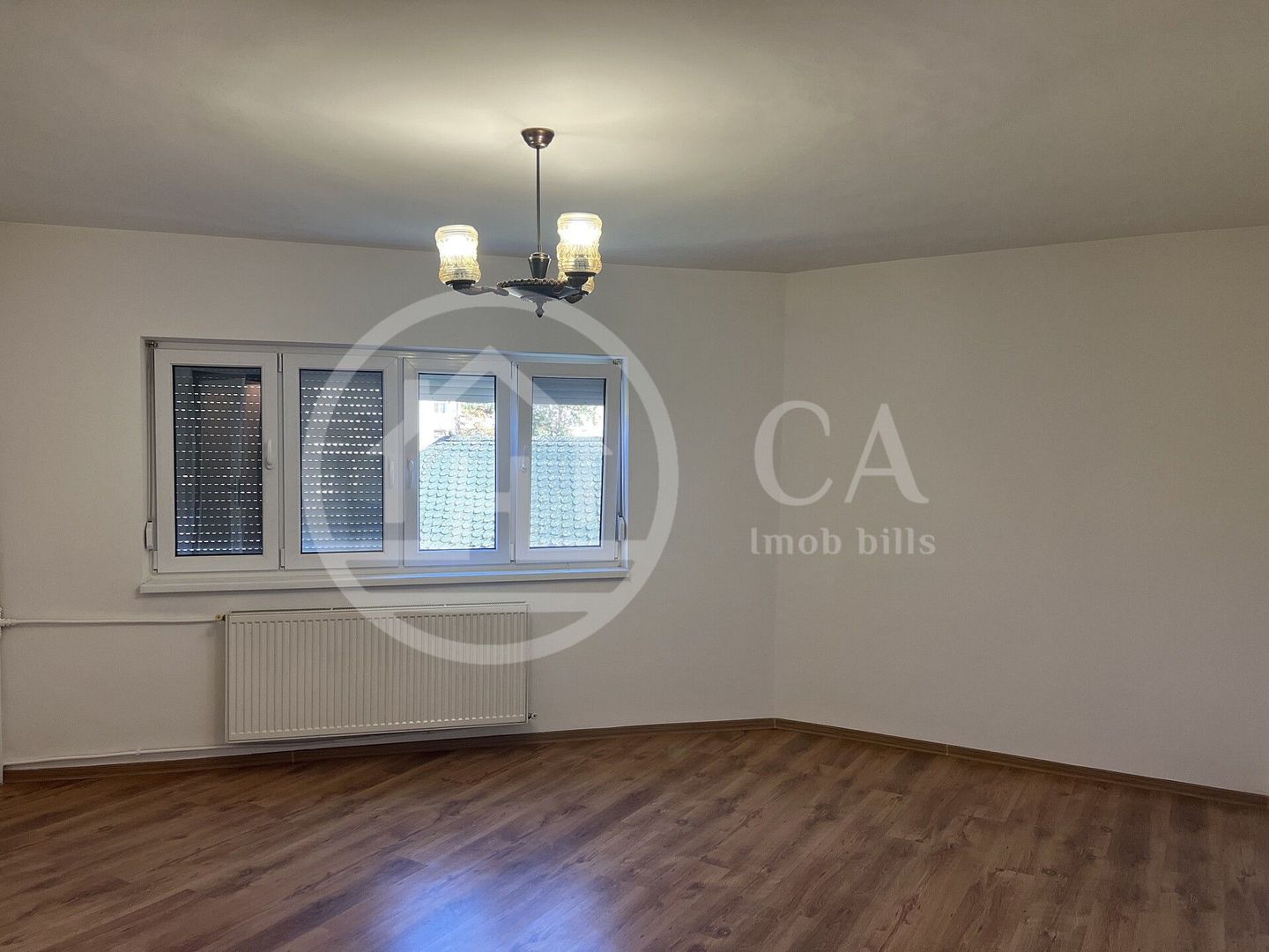 Apartament cu 3 camere de vanzare zona Decebal Oradea - Poză 3